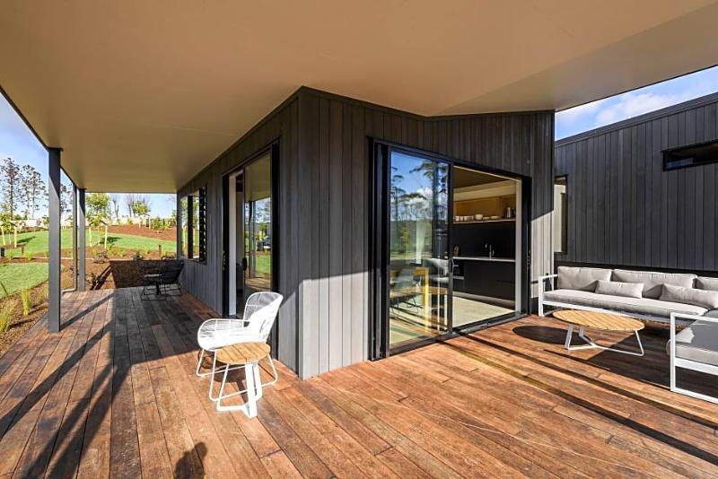 Plume Resort